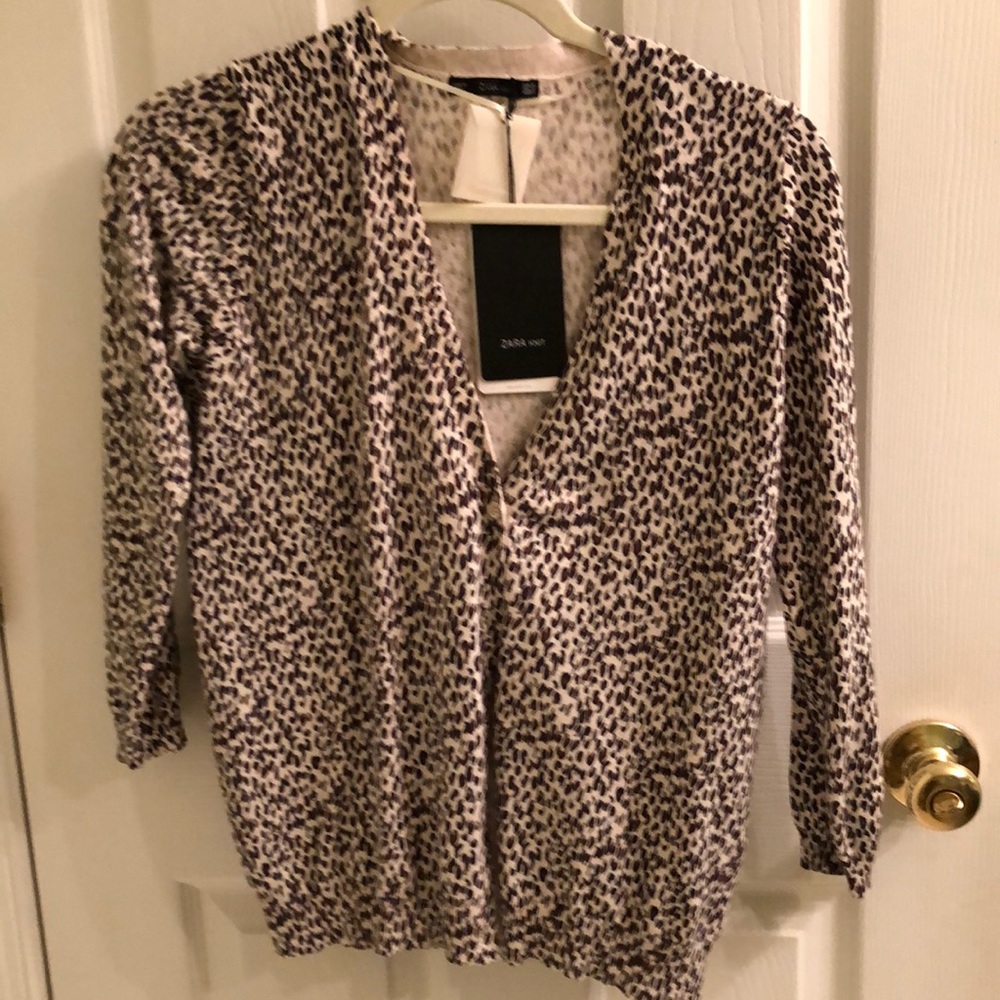 Zara sweater size Medium